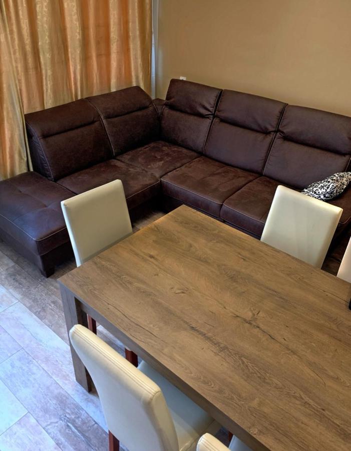 Hanna Apartman Lägenhet Balatonlelle Exteriör bild