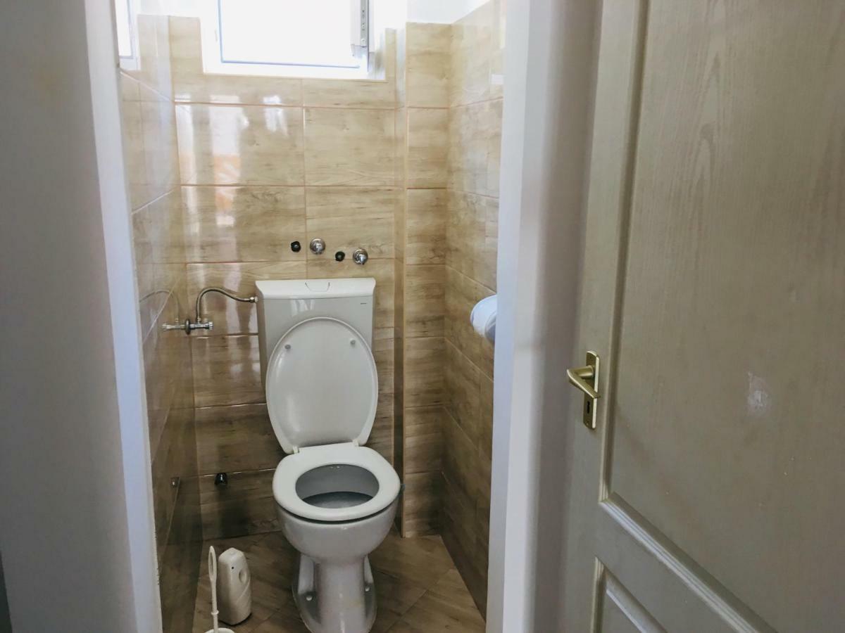 Hanna Apartman Lägenhet Balatonlelle Exteriör bild